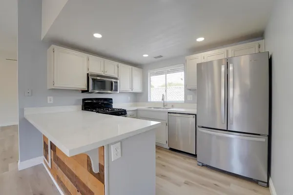 $585,000 | 1354 Palomar Place, Vista, CA 92084