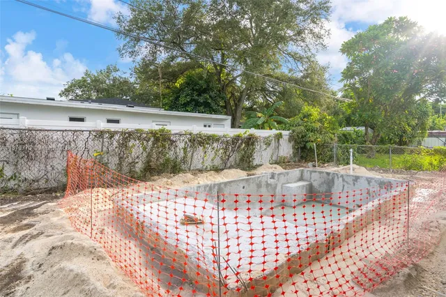 $2,149,900 | 5854 Southwest 61st Street, Miami, FL 33143