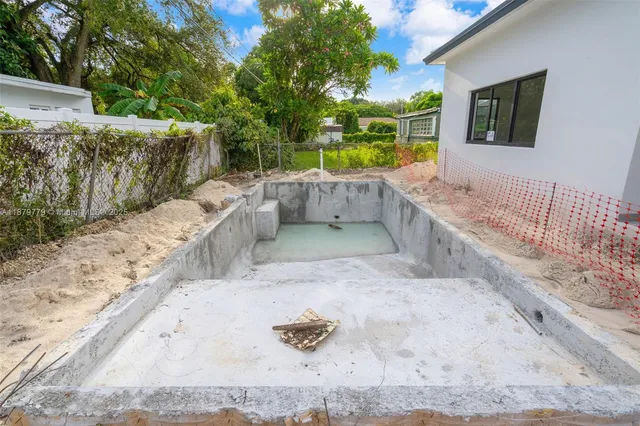 $2,149,900 | 5854 Southwest 61st Street, Miami, FL 33143