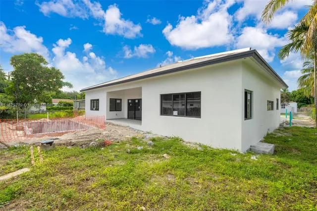 $2,149,900 | 5854 Southwest 61st Street, Miami, FL 33143