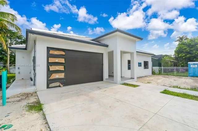 $2,149,900 | 5854 Southwest 61st Street, Miami, FL 33143