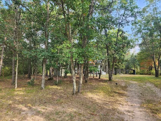 $99,900 | 996 Blackhawk Drive, Hancock, WI 54943