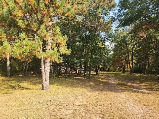 $99,900 | 996 Blackhawk Drive, Hancock, WI 54943