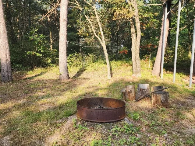 $99,900 | 996 Blackhawk Drive, Hancock, WI 54943