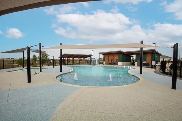 $1,900 | 401 Dragonfly Park, Unit 401, Hutto, TX 78634