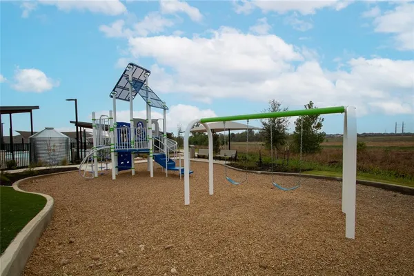 $1,900 | 401 Dragonfly Park, Unit 401, Hutto, TX 78634