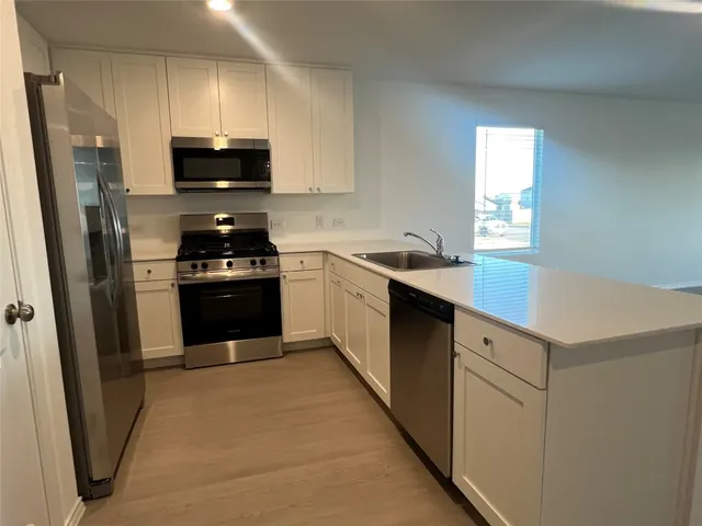 $1,995 | 401 Dragonfly Park, Hutto, TX 78634