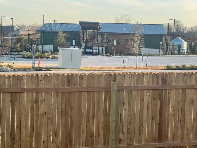 $1,995 | 401 Dragonfly Park, Hutto, TX 78634