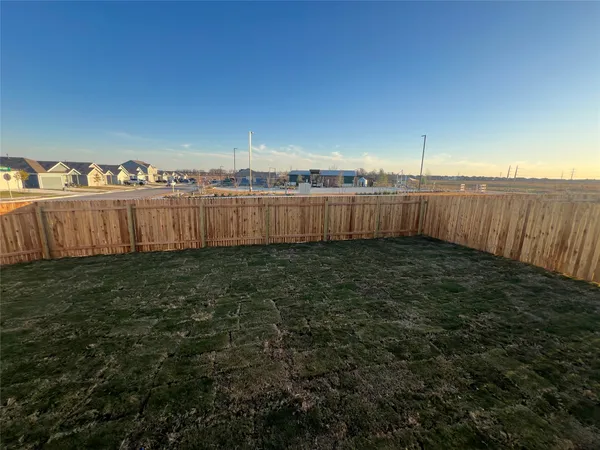 $1,900 | 401 Dragonfly Park, Unit 401, Hutto, TX 78634