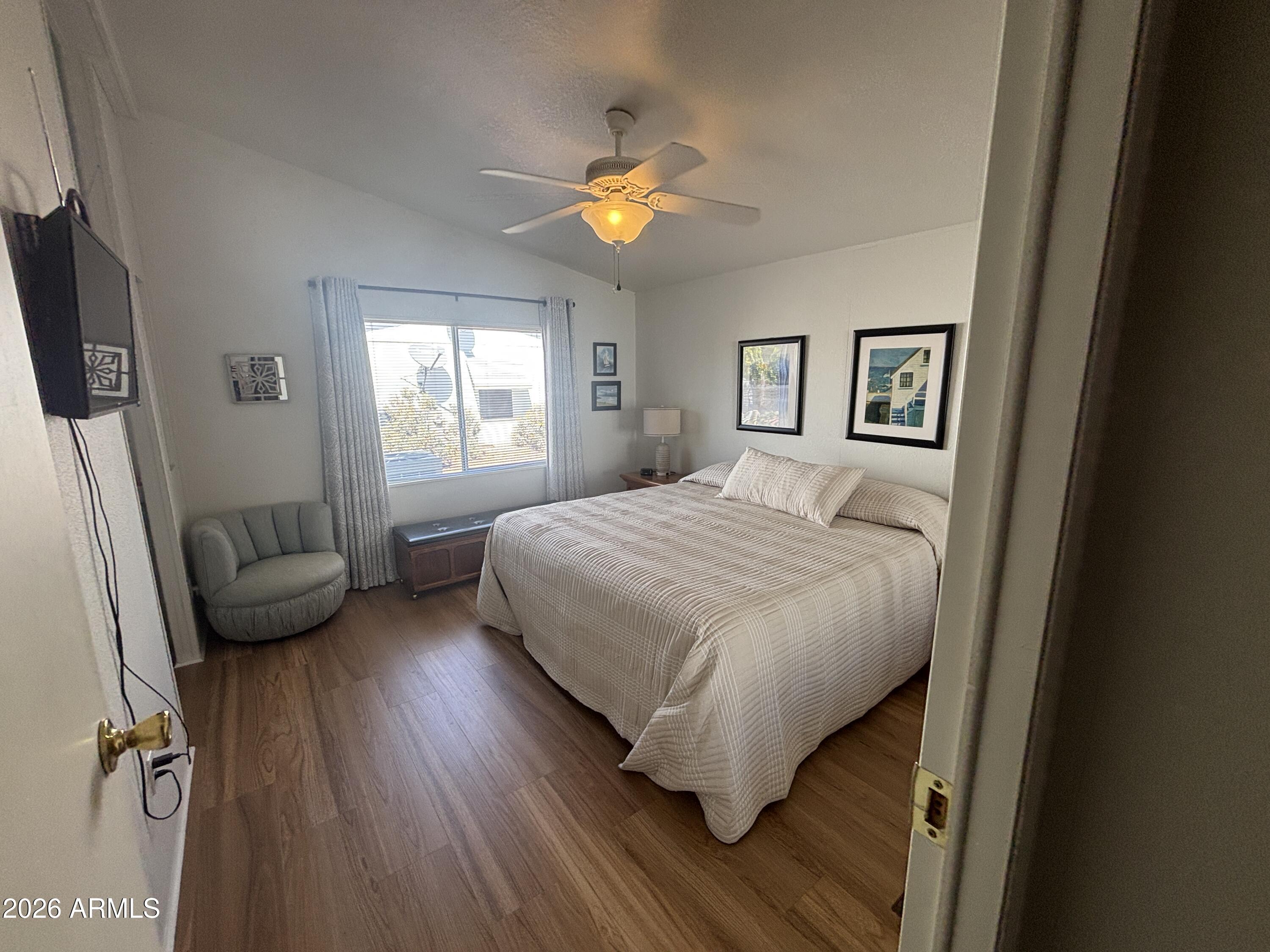 3500 South Tomahawk Road, Unit 170 Apache Junction, AZ 85119 - Photo 18 of 25 King Size Bed