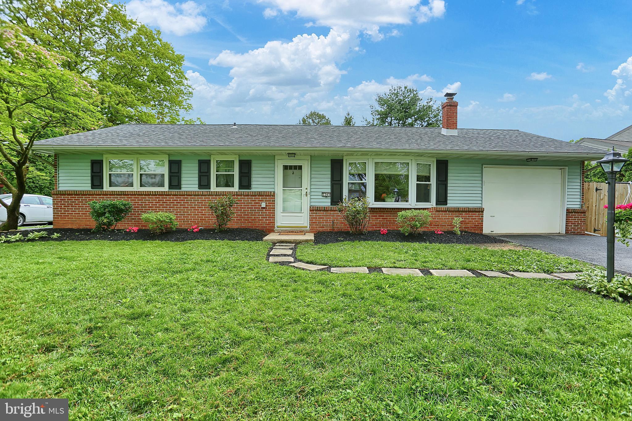 2345 Beacon Hill Road Lancaster, PA 17601 - Photo 1 of 18 Front View