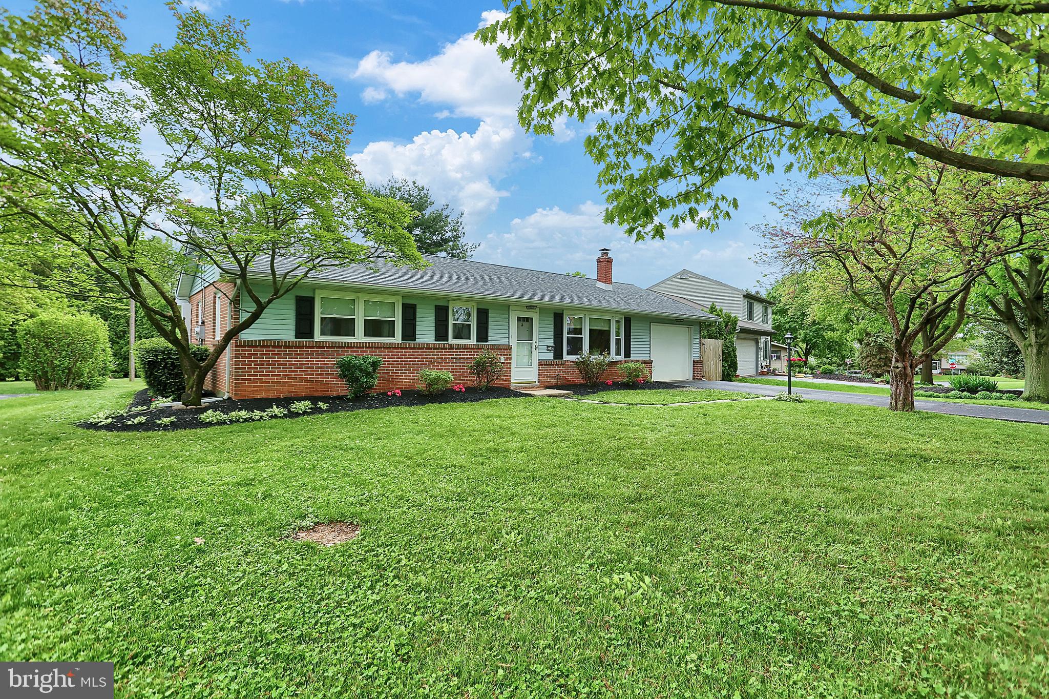 2345 Beacon Hill Road Lancaster, PA 17601 - Photo 2 of 18 Front View 2