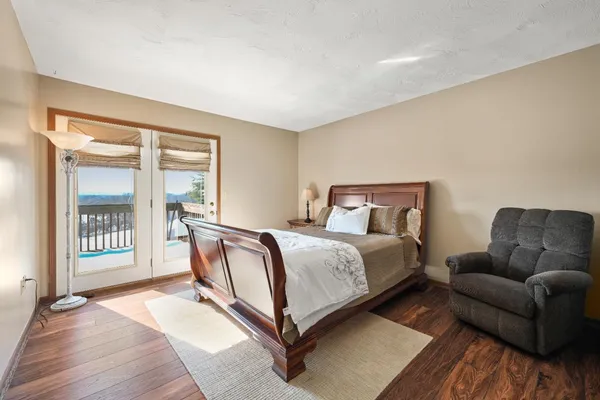 $240,000 | 991 Marcia Court, Lawrenceburg, IN 47025