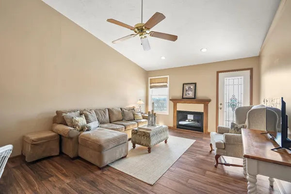 $240,000 | 991 Marcia Court, Lawrenceburg, IN 47025