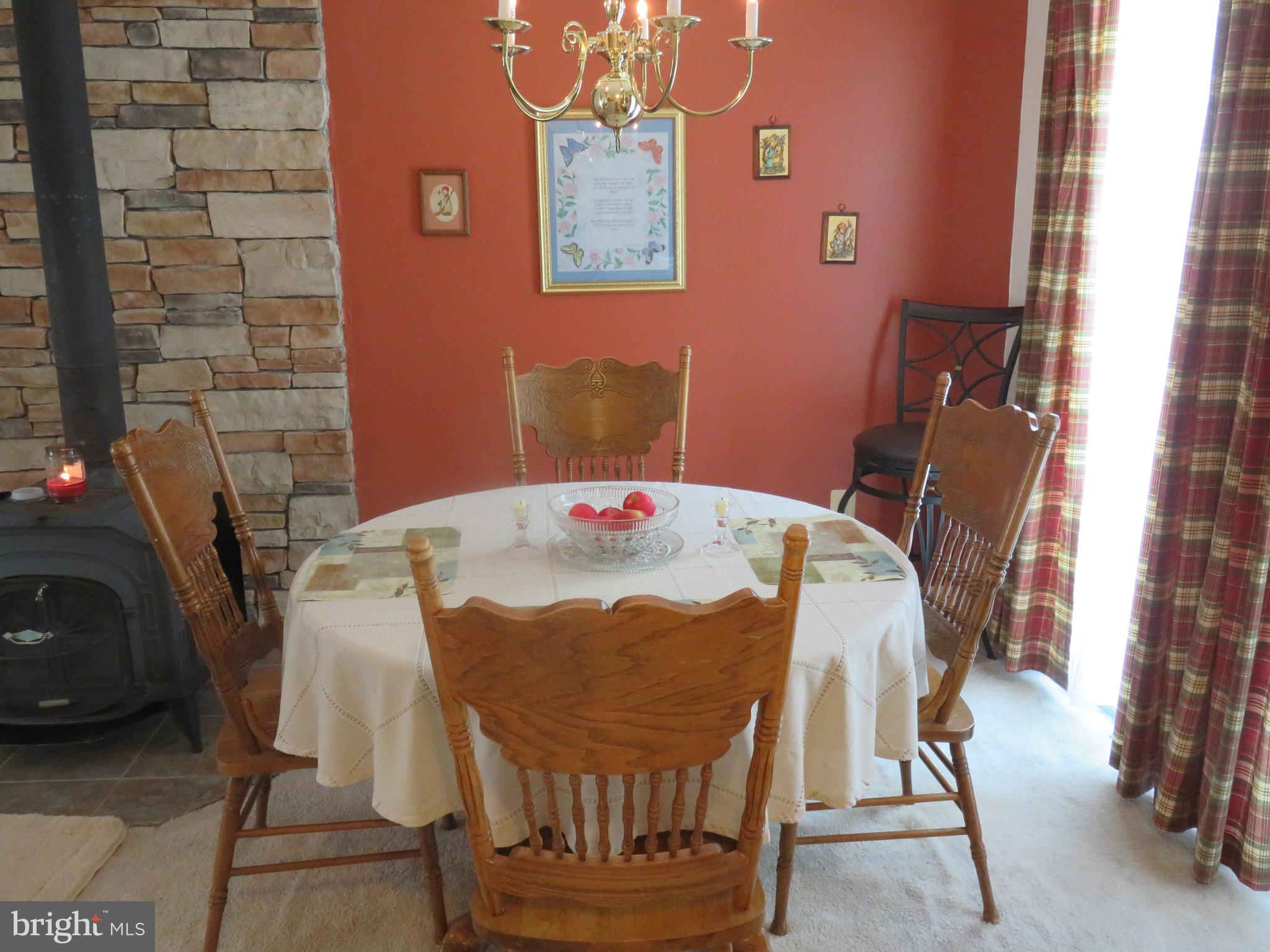 6907 Quail Run Hurlock, MD 21643 - Photo 12 of 30 Dining room