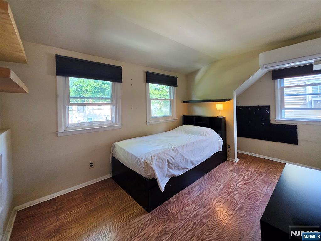 747 Brookside Road Rahway, NJ 07065 - Photo 31 of 41