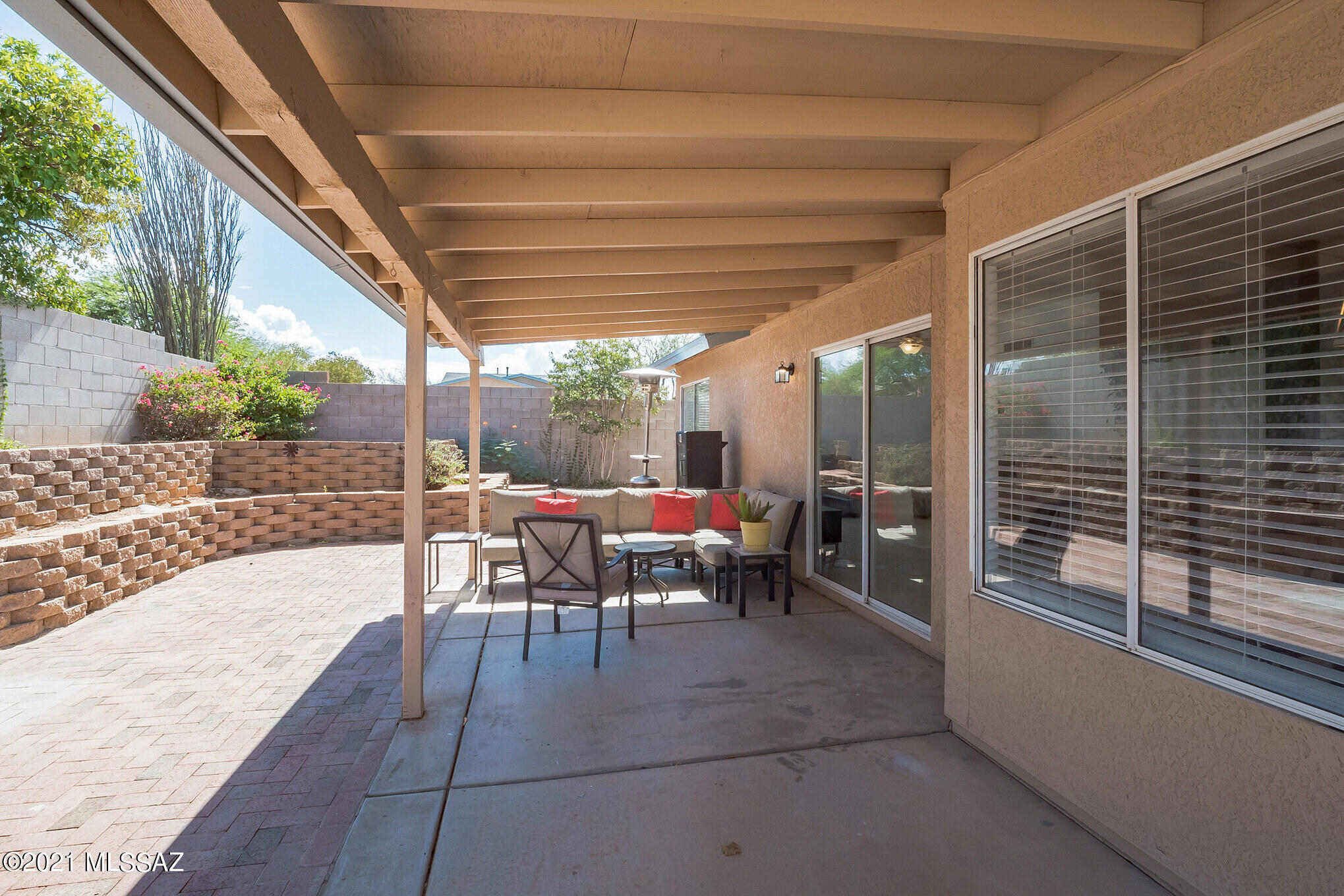9671 East Azuma Way Tucson, AZ 85747 - Photo 27 of 31 a view of outdoor space with seating area