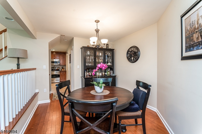245 Crabtree Court Basking Ridge, NJ 07920 - Photo 9 of 21