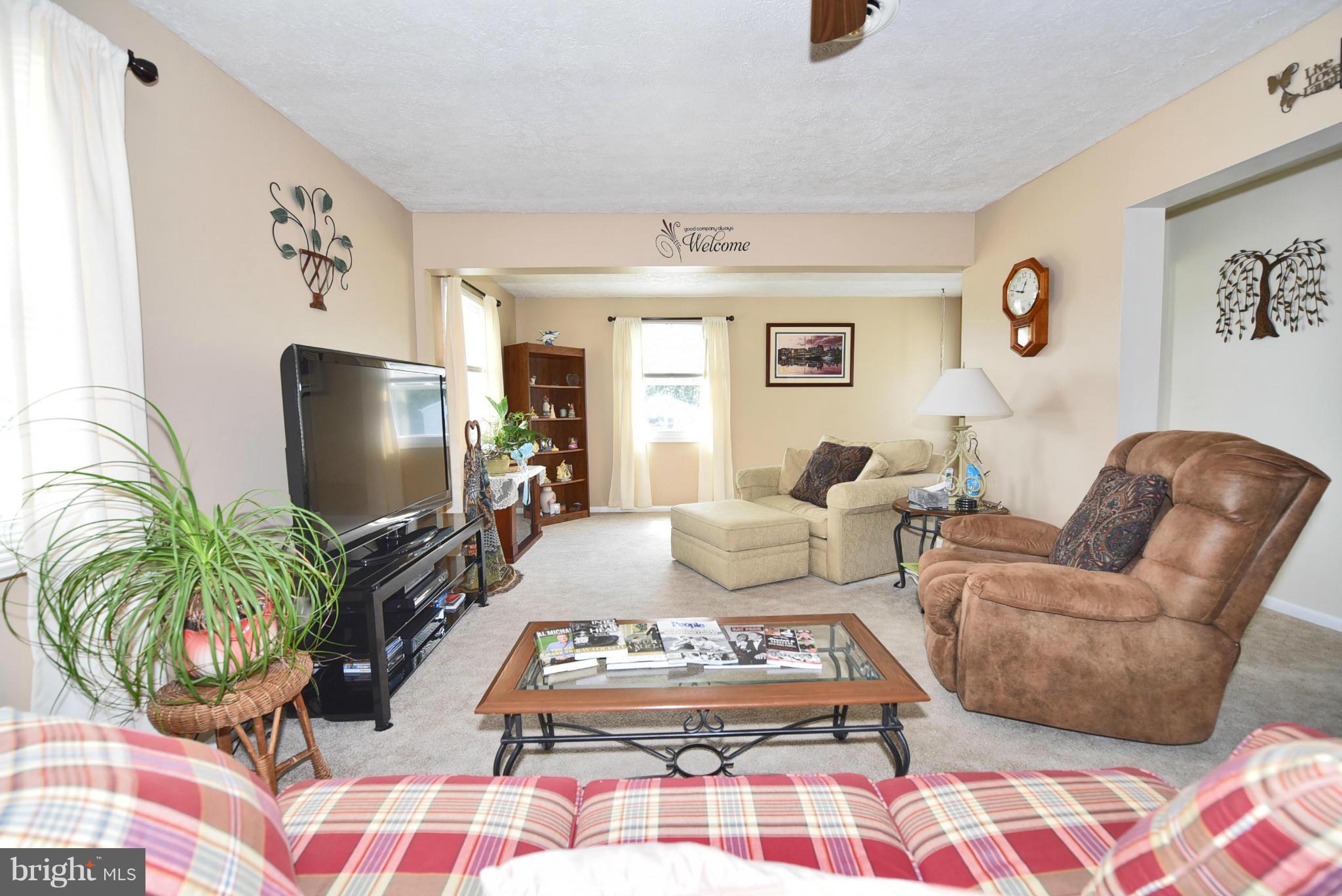 2118 Trimble Road Edgewood, MD 21040 - Photo 8 of 30 Living Room