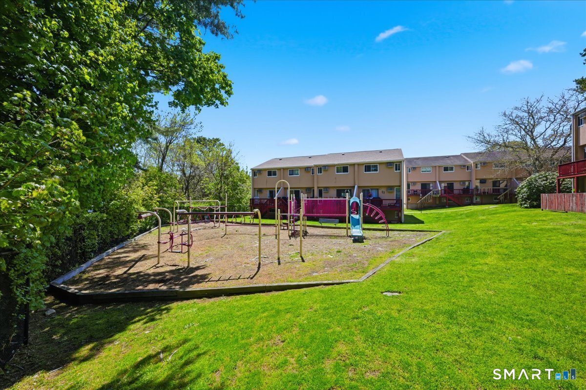 592 Shennecossett Road, Unit D86 Groton, CT 06340 - Photo 30 of 32