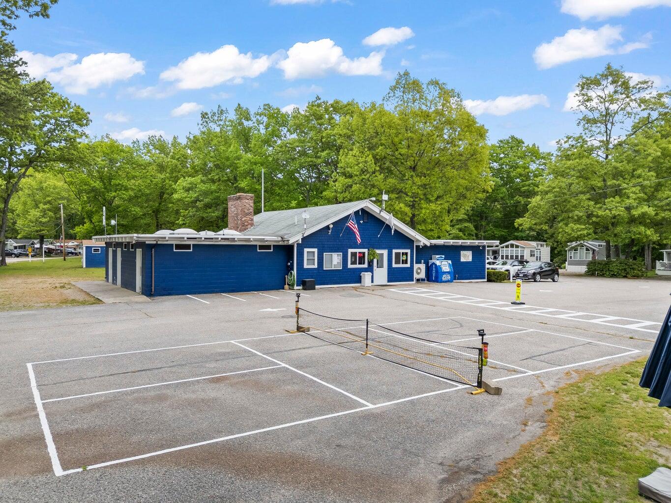 1 Robinson Way, Unit 185 Kennebunk, ME 04043 - Photo 29 of 34 Yankeeland Office