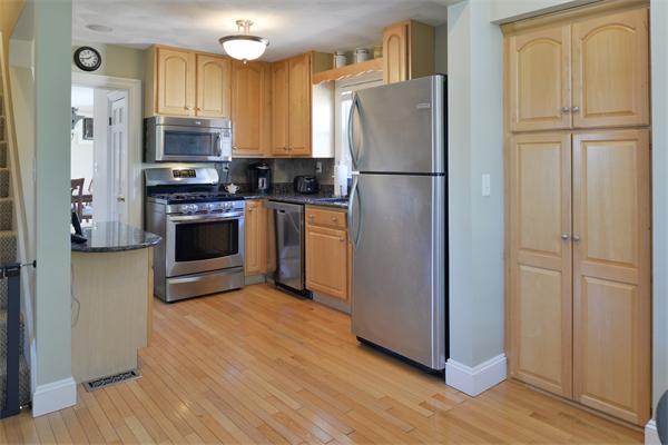 12 Riverbank Road Salem, MA 01970 - Photo 8 of 24 Gallery Image 8