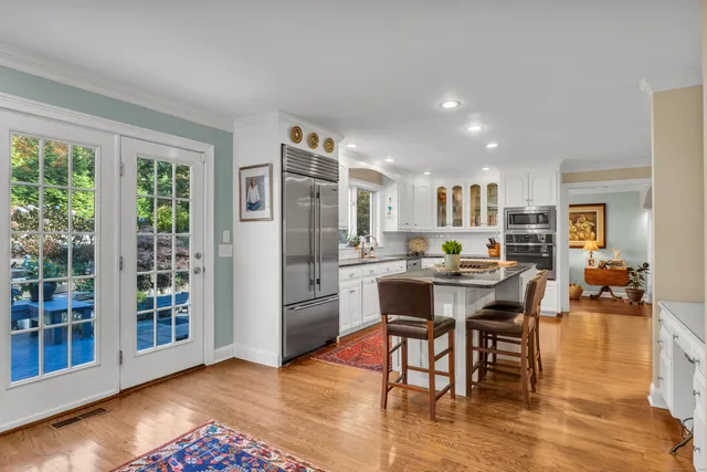 $1,100,000 | 214 Nortontown Road, Guilford, CT 06437