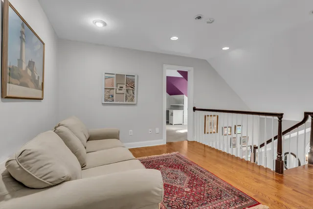 $1,100,000 | 214 Nortontown Road, Guilford, CT 06437