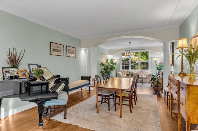 $1,100,000 | 214 Nortontown Road, Guilford, CT 06437