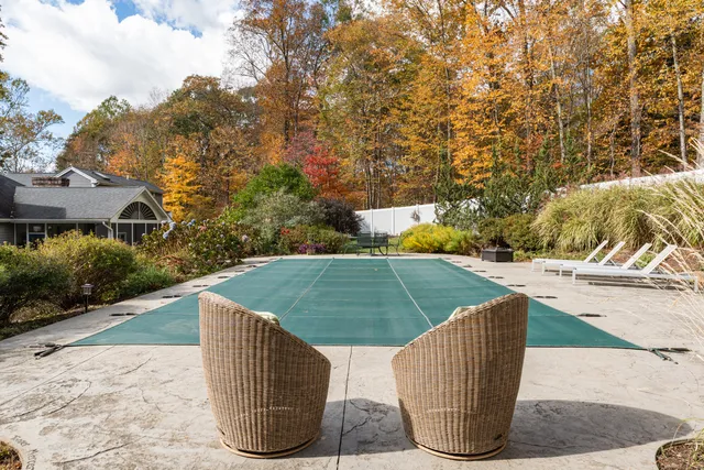 $1,100,000 | 214 Nortontown Road, Guilford, CT 06437