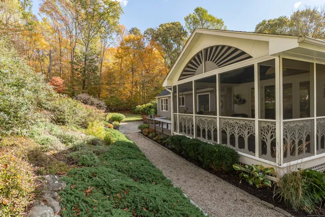 $1,100,000 | 214 Nortontown Road, Guilford, CT 06437