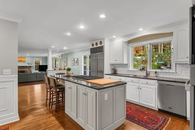 $1,100,000 | 214 Nortontown Road, Guilford, CT 06437