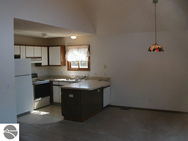 241 West Century Road Maple City, MI 49664 - Photo 2 of 9 1666075-1.JPG