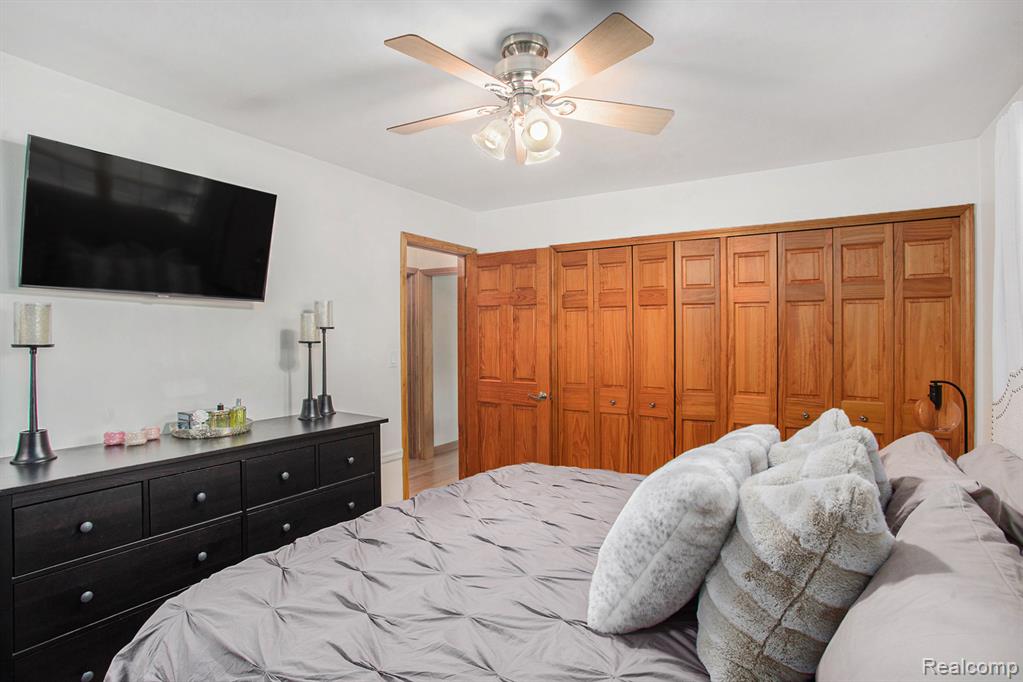 2105 Derby Road Troy, MI 48084 - Photo 20 of 35