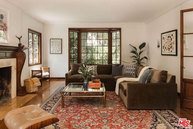 $2,999,000 | 4916 Finley Avenue, Los Angeles, CA 90027