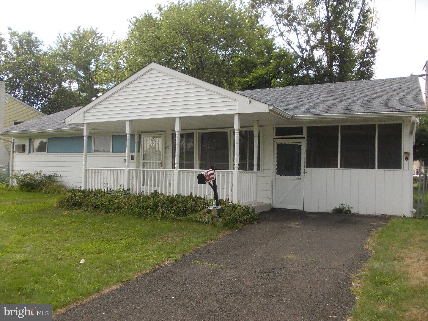 809 Glenmar Road Fairless Hills, PA 19030 - Photo 4 of 20 Exterior