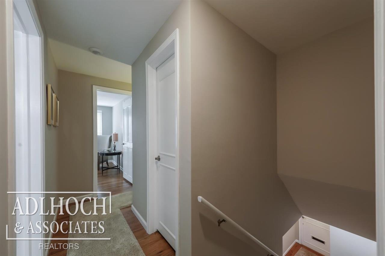 1700 Vernier Road Grosse Pointe Woods, MI 48236 - Photo 21 of 38