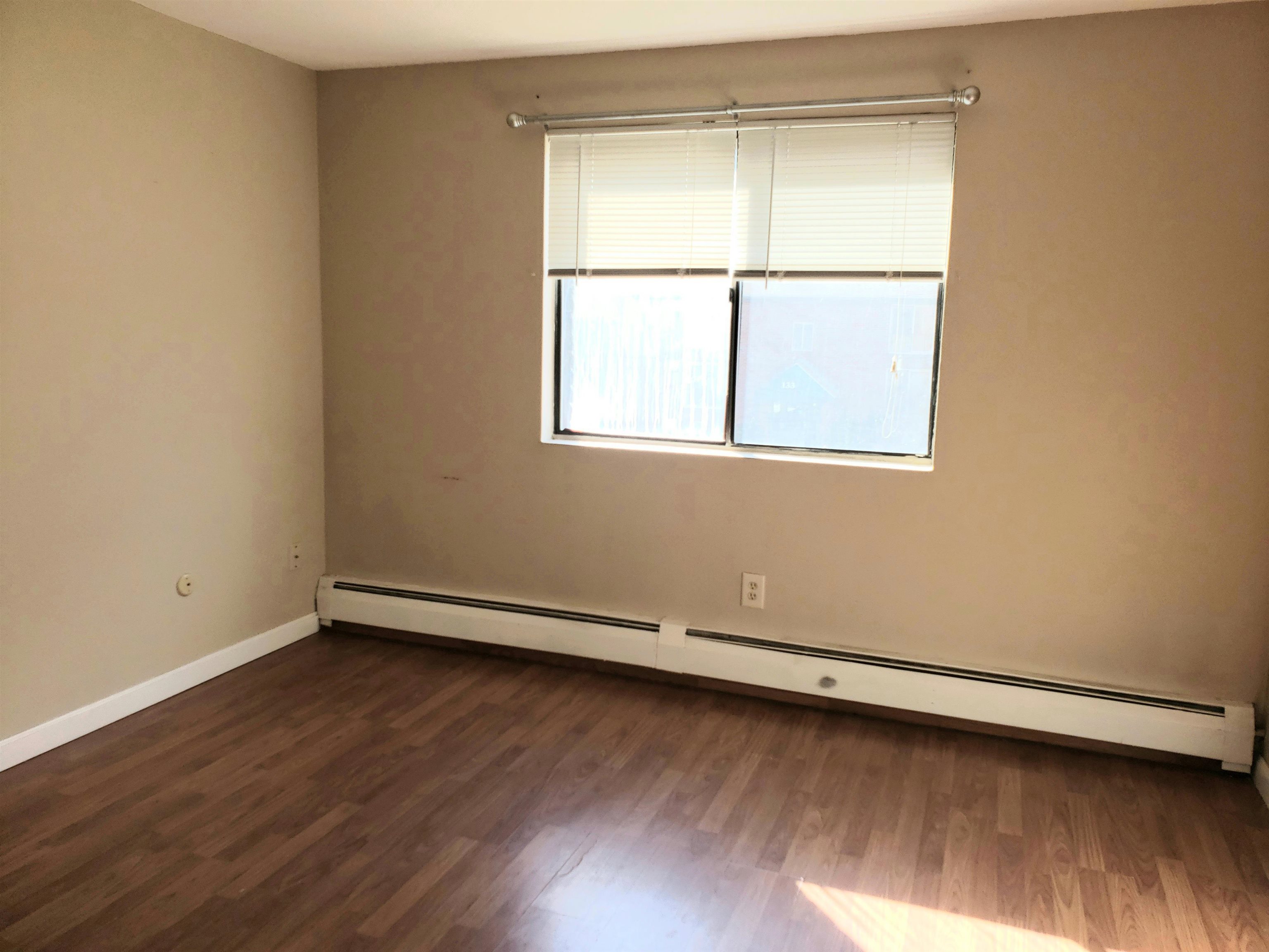 130 English Village Road, Unit 302 Manchester, NH 03102 - Photo 16 of 21