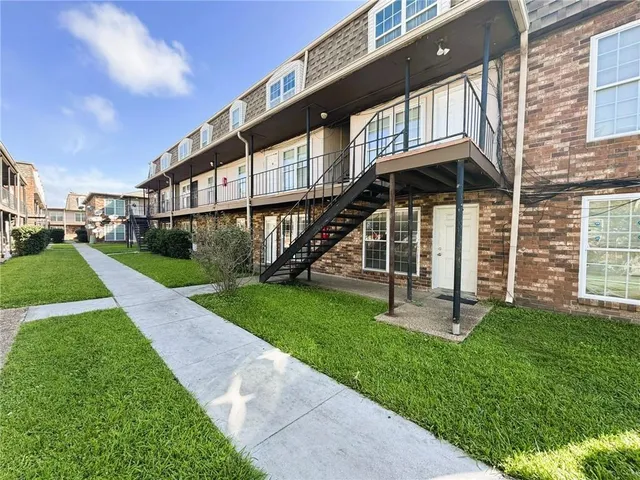 $79,500 | 6320 Riverside Drive, Unit 221, Metairie, LA 70003