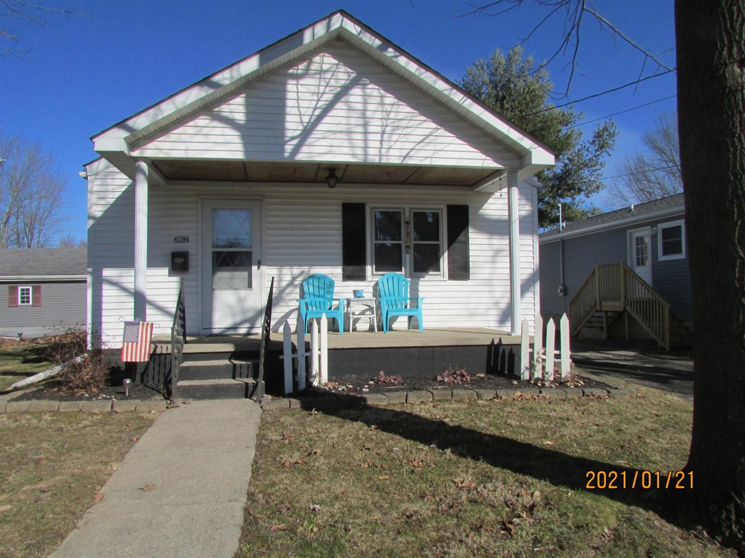 628 Fourth Street Rising Sun, IN 47040 - Photo 1 of 24
