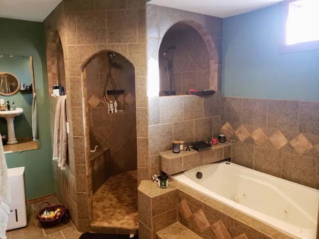 $295,000 | W3959 North Street, Mindoro, WI 54644