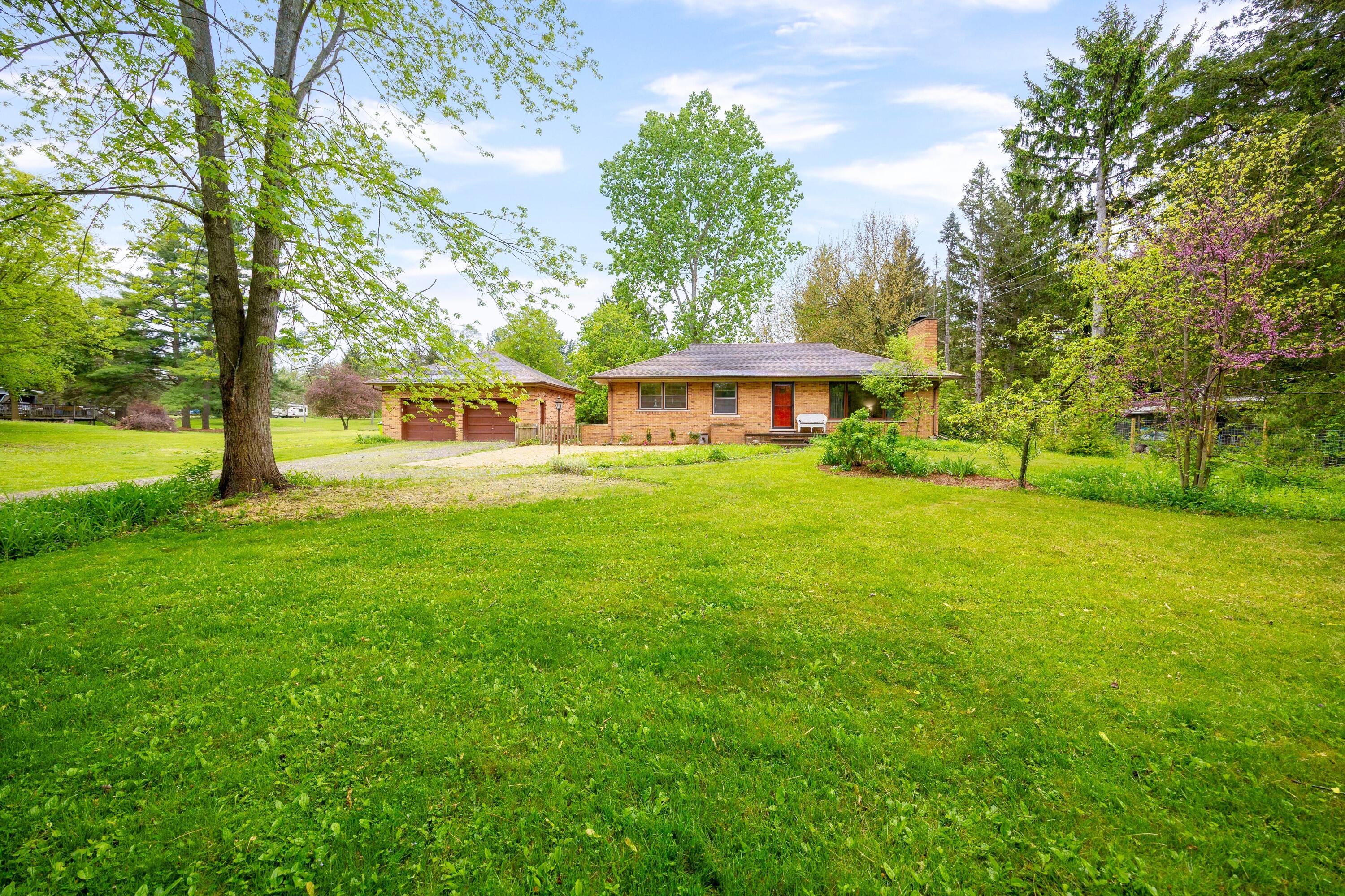1066 Knight Road Ann Arbor, MI 48103 - Photo 3 of 41 knight4