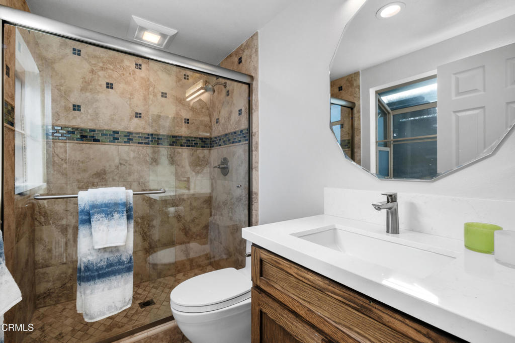 2630 Raft Lane Oxnard, CA 93035 - Photo 20 of 31 2630 Raft Master Bath