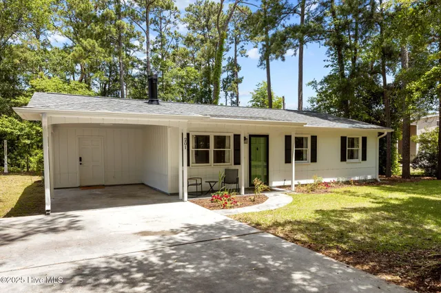 $2,650 | 201 Loma Linda Drive, Cape Carteret, NC 28584