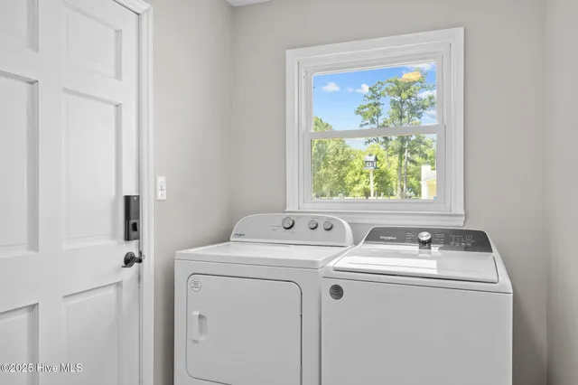 $2,650 | 201 Loma Linda Drive, Cape Carteret, NC 28584