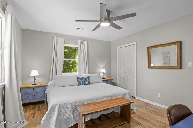 $2,650 | 201 Loma Linda Drive, Cape Carteret, NC 28584