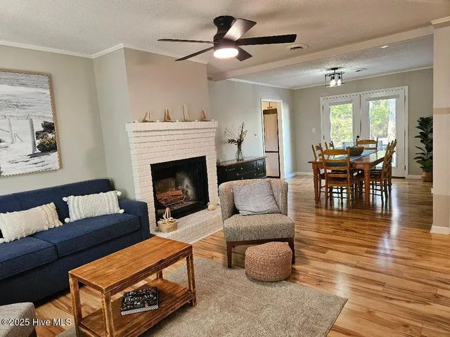 $2,650 | 201 Loma Linda Drive, Cape Carteret, NC 28584