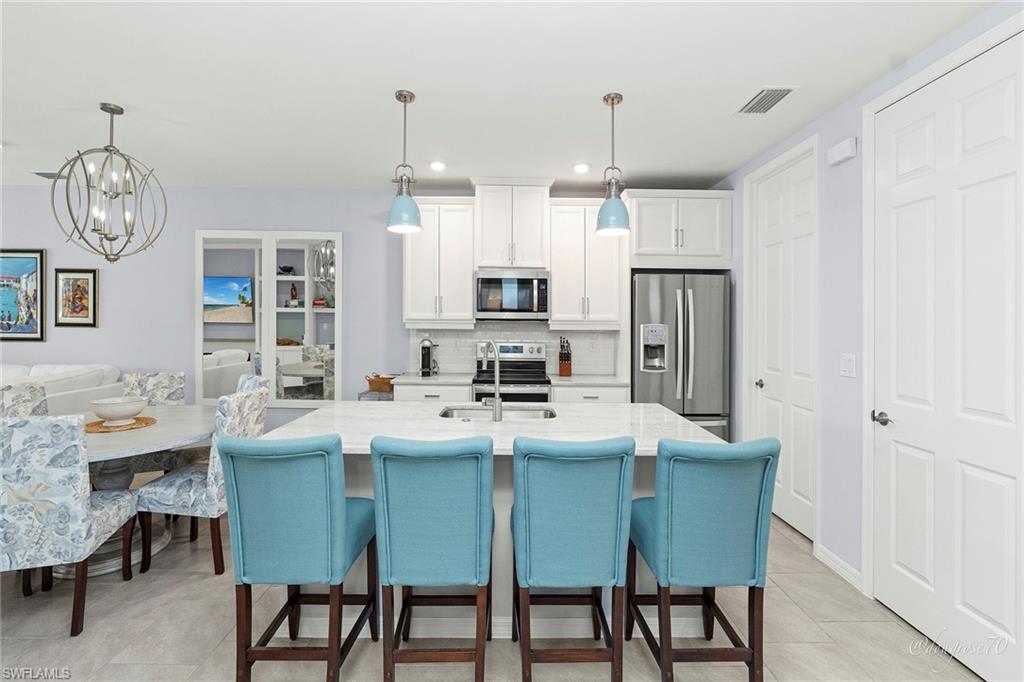 14595 Edgewater Circle Naples, FL 34114 - Photo 18 of 50