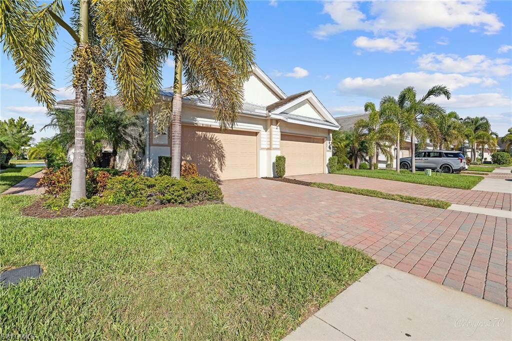 14595 Edgewater Circle Naples, FL 34114 - Photo 4 of 50