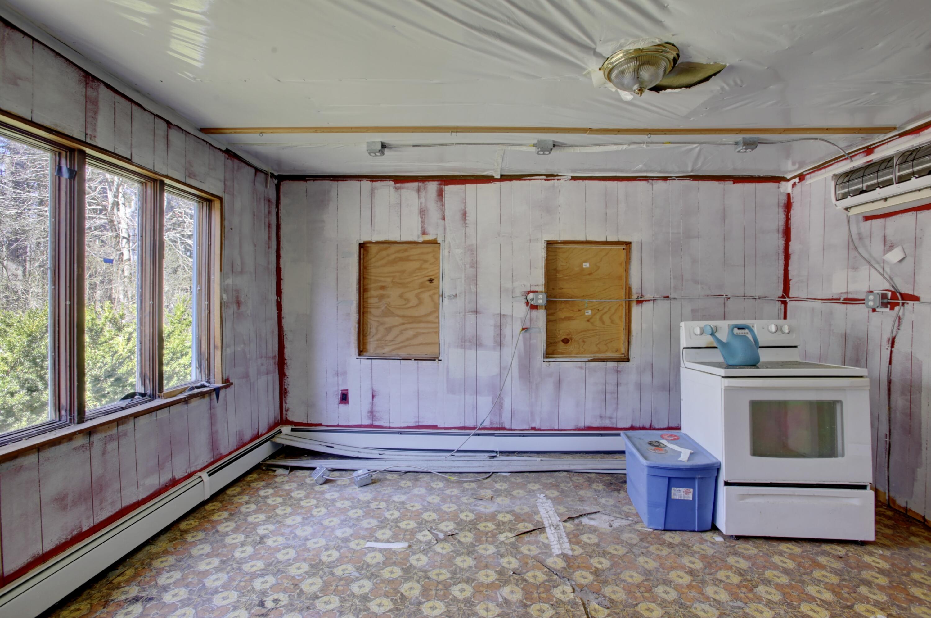 395 Gorham Road Scarborough, ME 04074 - Photo 3 of 8 IMG_0332_3_4_5_6_Interior 2